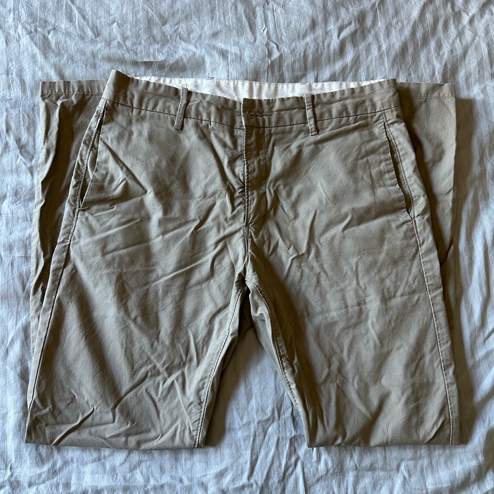 Levi's Khaki Chino Pants